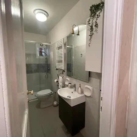 Dama Turati Apartment
